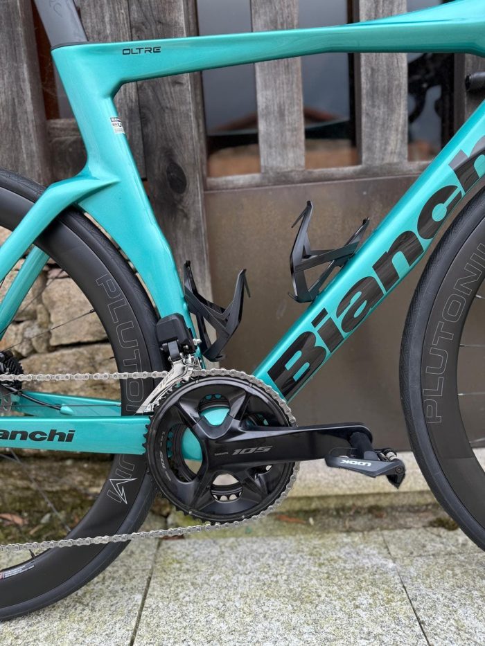 BICICLETA CARRETERA BIANCHI OLTRE COMP 105 DI2 12SP - AZUL CELESTE ULTIMAS UNIDADES TALLA 53 - 55 - Imagen 2