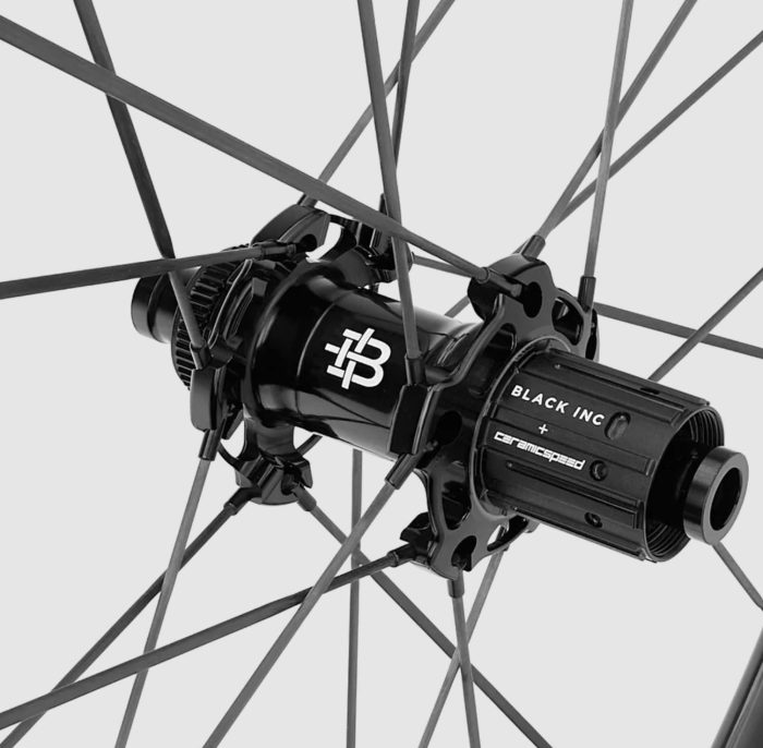 BLACK INC 48|58 JUEGO DE RUEDAS CARRETERA NUCLEO SHIMANO HG - Imagen 5