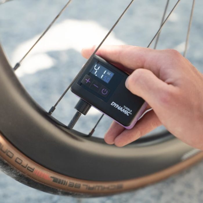 DYNAMIC TURBLO Mini Inflador Eléctrico Ultraligero - Imagen 2
